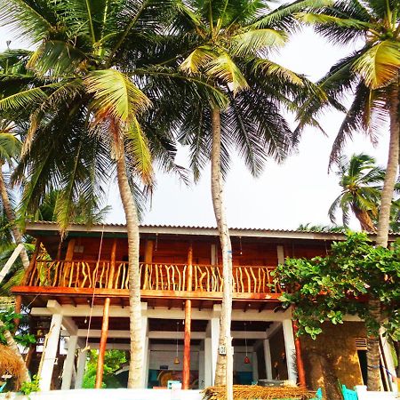 Reggae Zone Beach Resort Tangalle Esterno foto