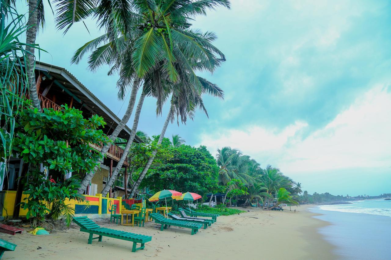Reggae Zone Beach Resort Tangalle Esterno foto