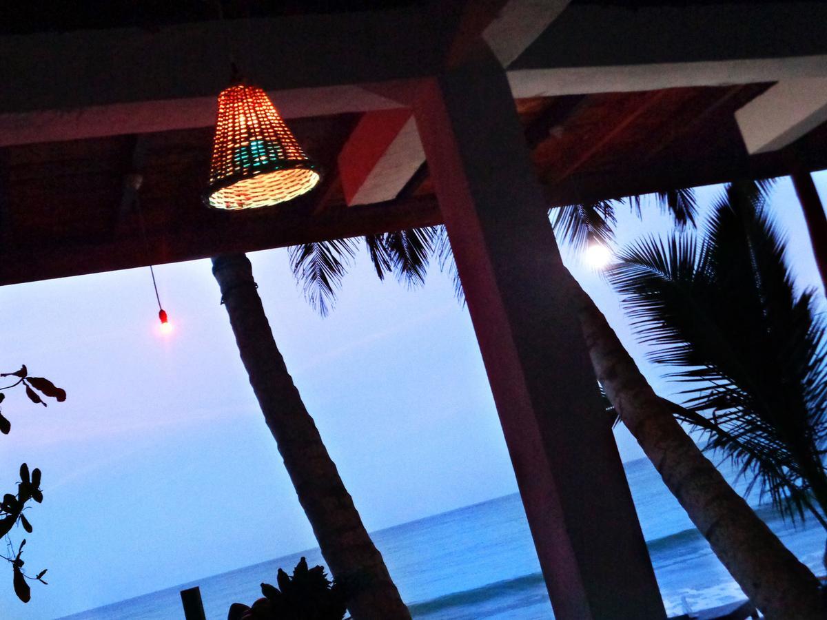Reggae Zone Beach Resort Tangalle Esterno foto