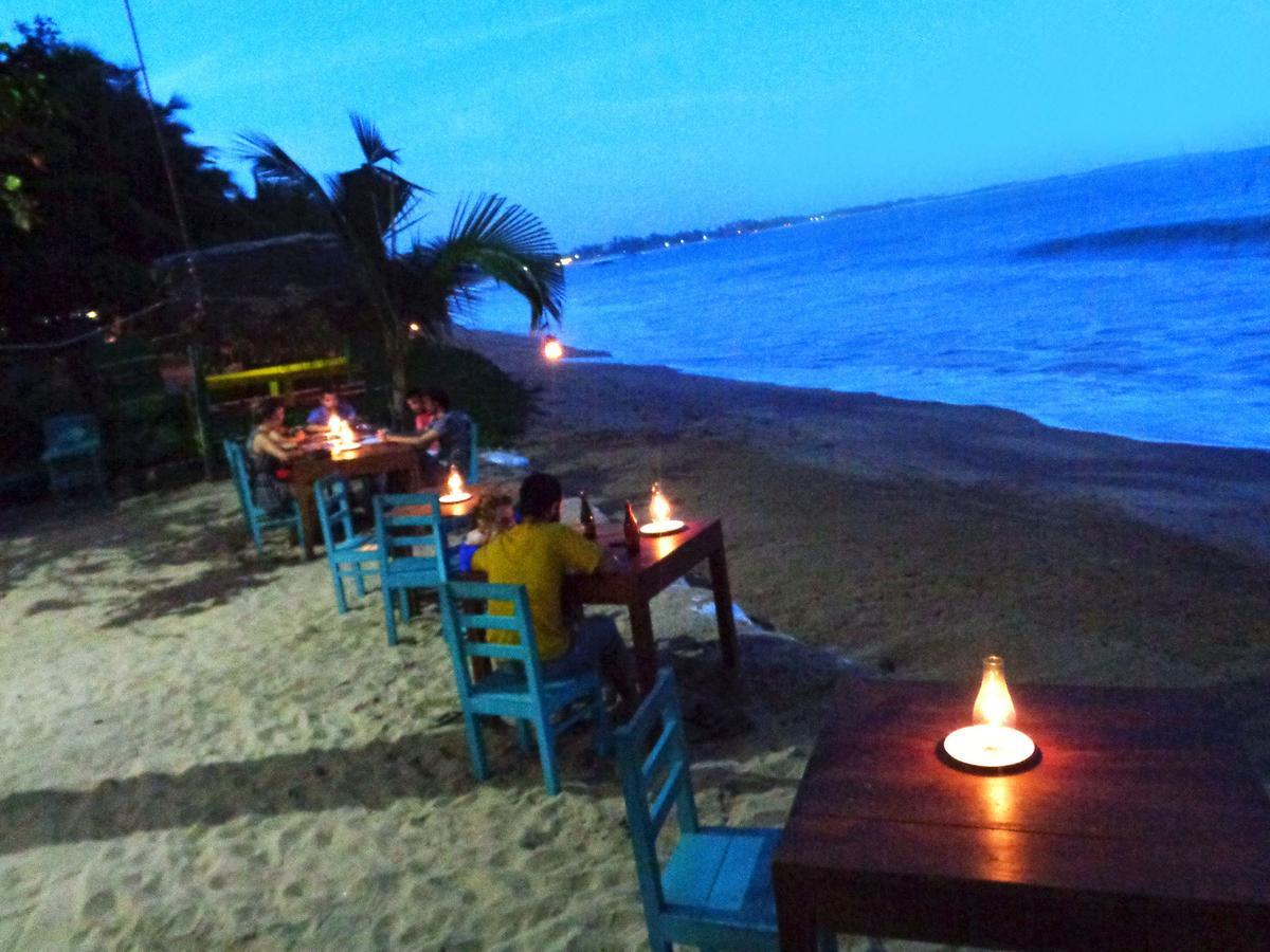 Reggae Zone Beach Resort Tangalle Esterno foto