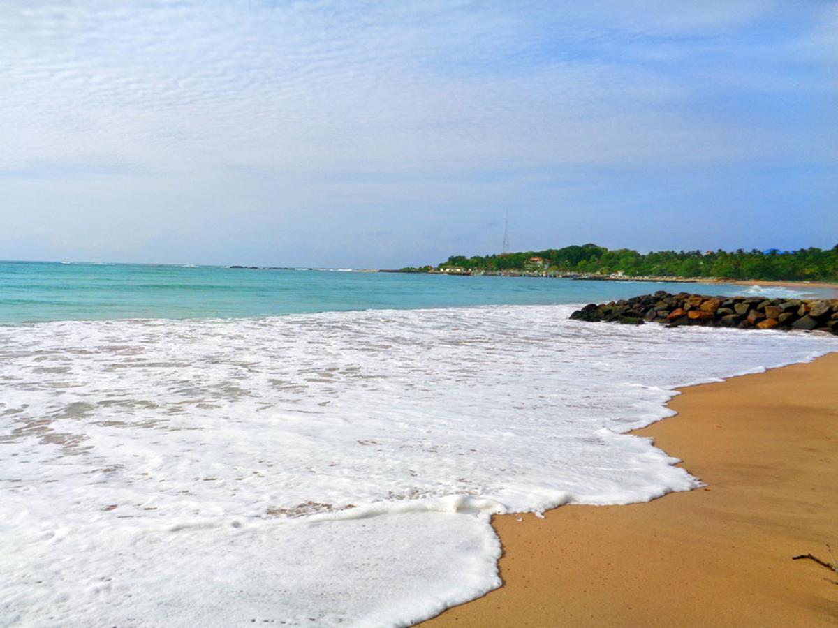 Reggae Zone Beach Resort Tangalle Esterno foto