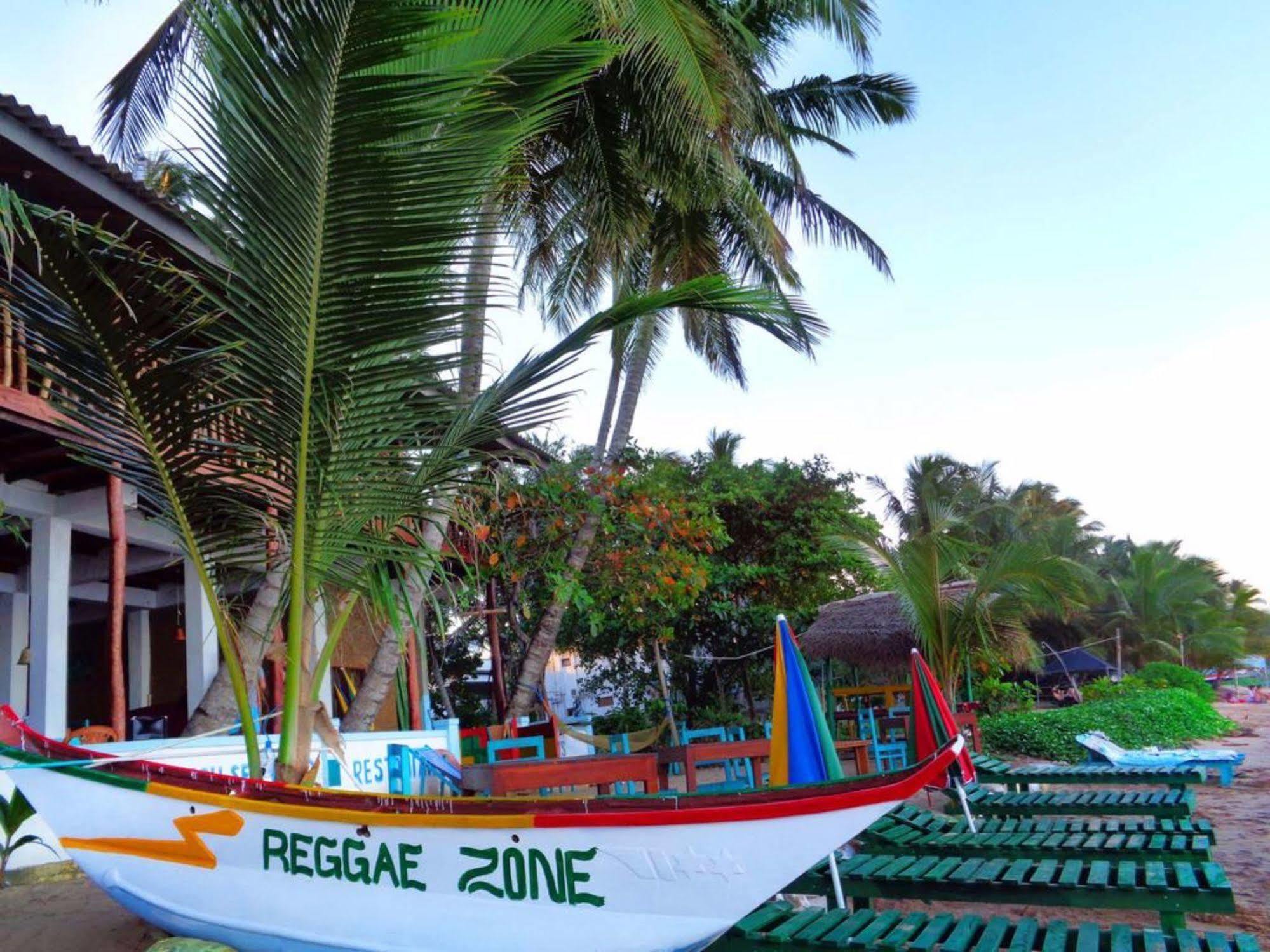 Reggae Zone Beach Resort Tangalle Esterno foto